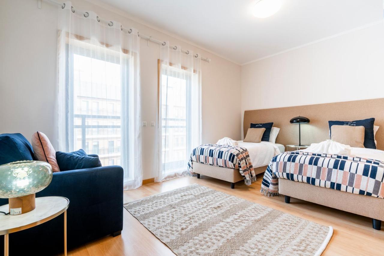 Oceanfront: Luxury Spectacular Sea Views And Pool Apartman Olhão Kültér fotó